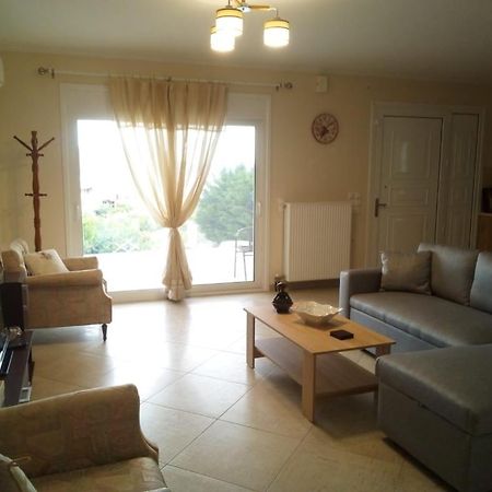 Aliveri Flat With Sea View מראה חיצוני תמונה
