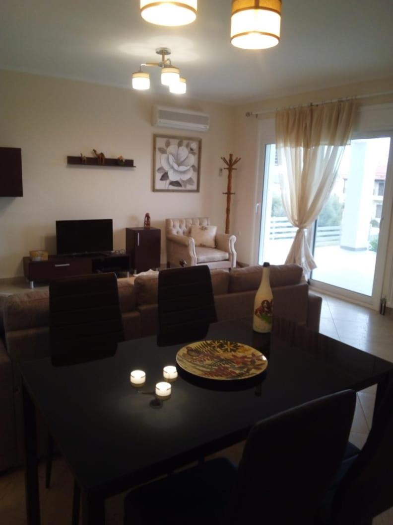 Aliveri Flat With Sea View מראה חיצוני תמונה