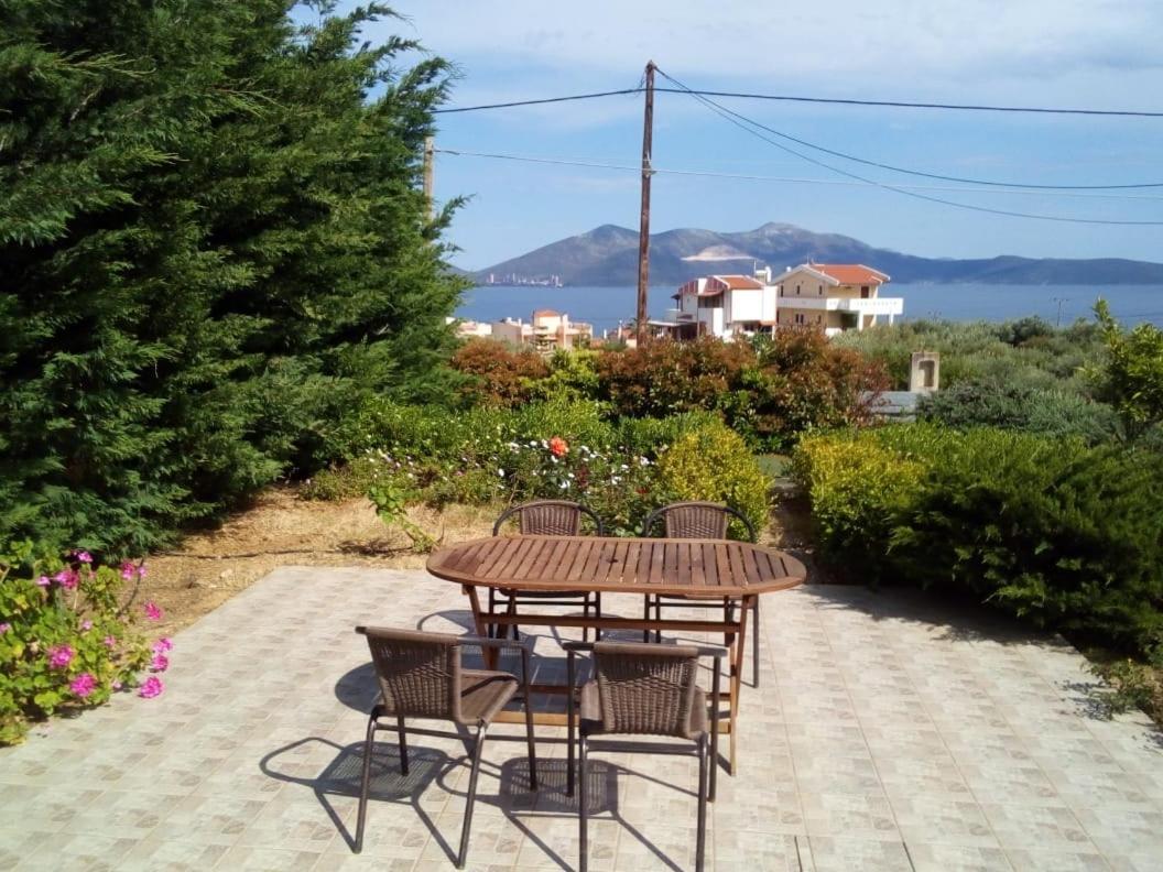 Aliveri Flat With Sea View מראה חיצוני תמונה