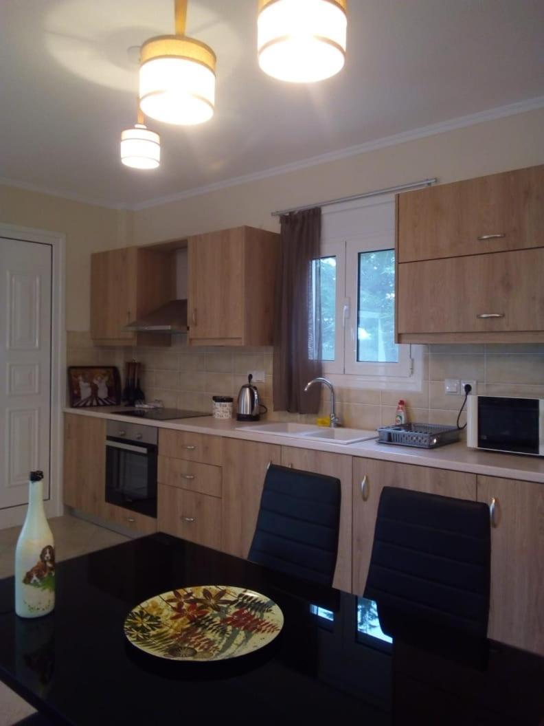 Aliveri Flat With Sea View מראה חיצוני תמונה