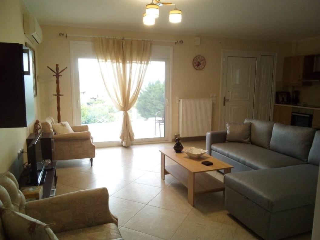 Aliveri Flat With Sea View מראה חיצוני תמונה